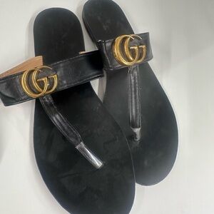 Black Leather Thong Sandals with Gold Double-G Accent
